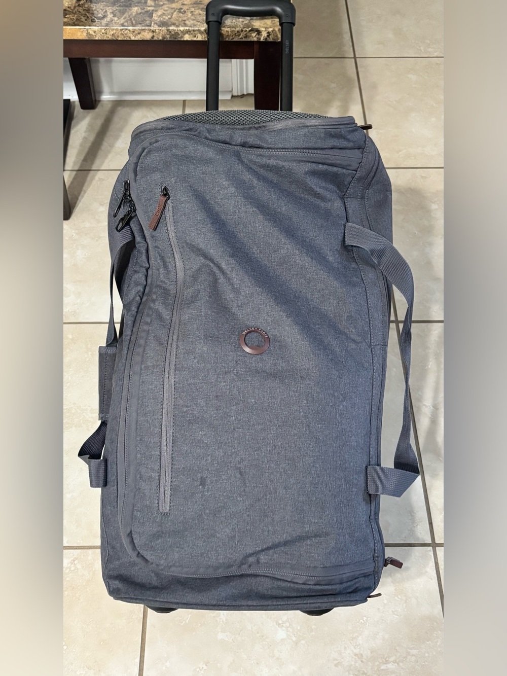 Men's Charcoal Gray Rolling Duffel Bag - Versatile Travel Carry